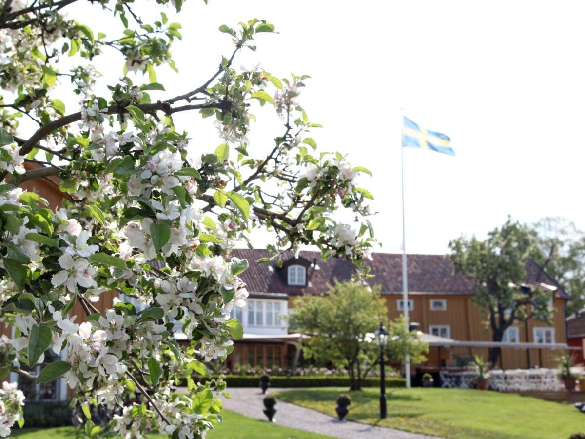 Gripsholms Vaerdshus Hotel Mariefred Exterior photo