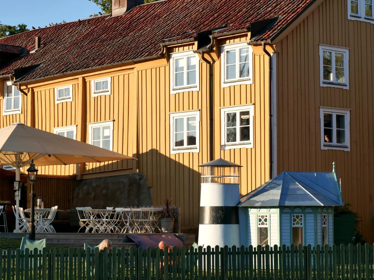Gripsholms Vaerdshus Hotel Mariefred Exterior photo